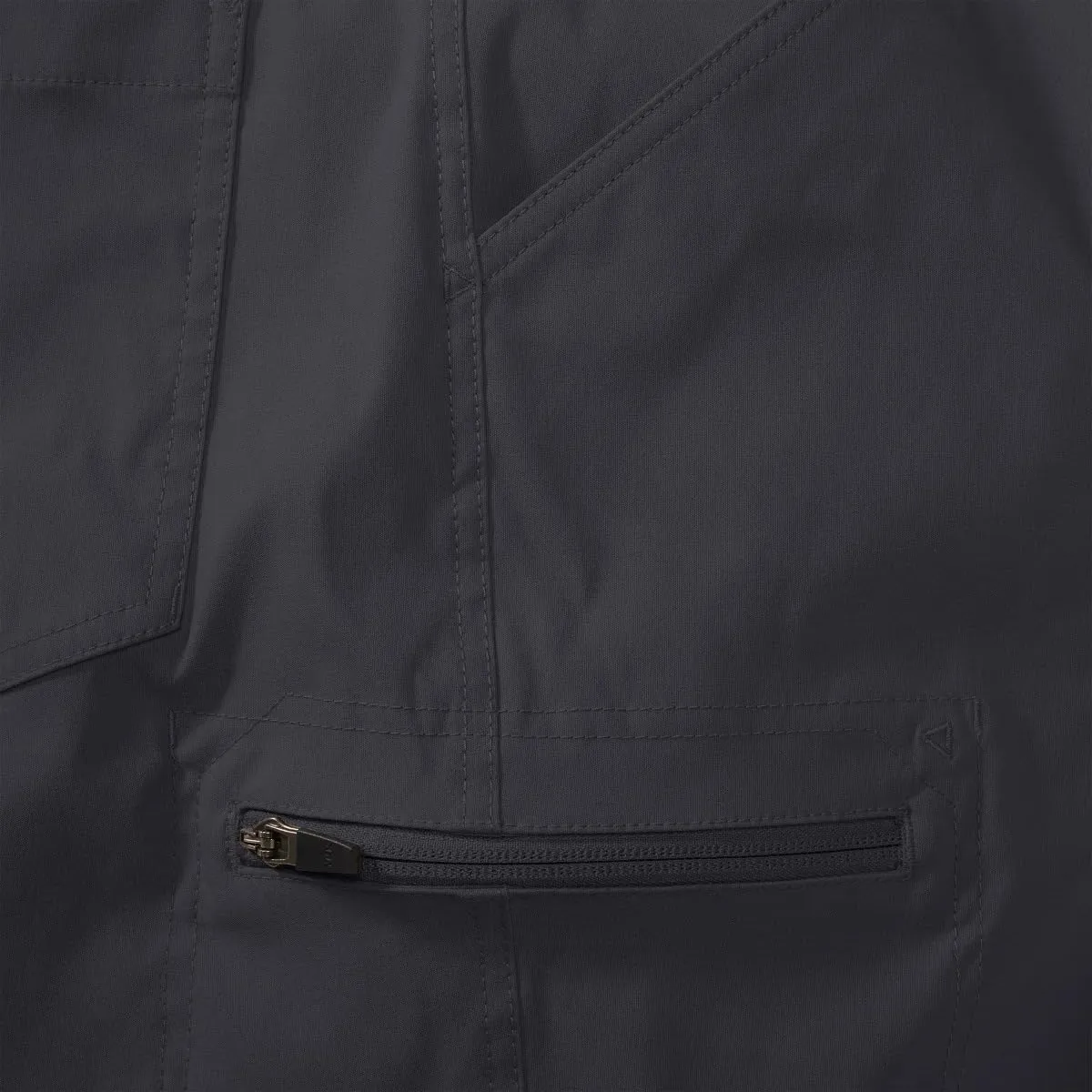 Eddie Bauer Mens UPF 50  Classic Fit Stretch Lightweight Tech Short