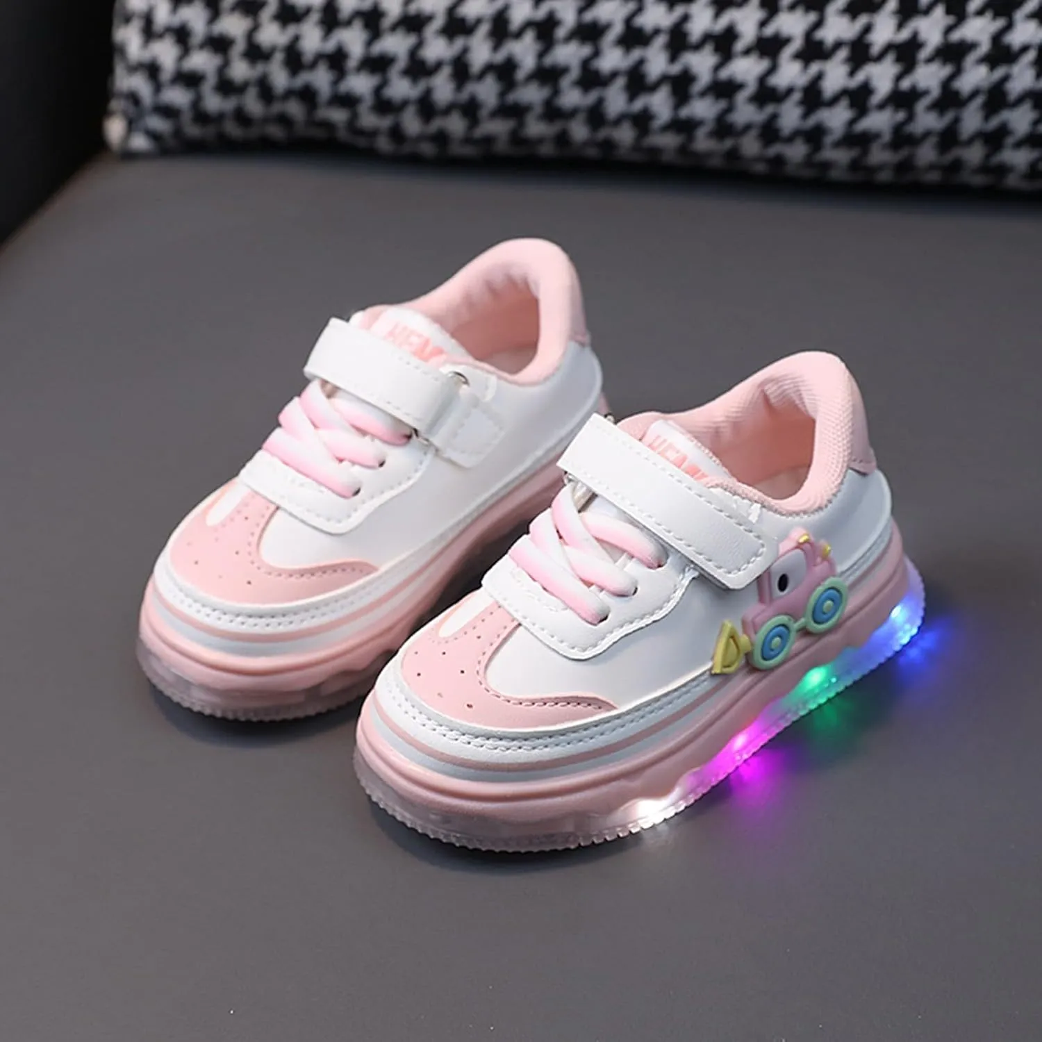Spring Boys Girls Light Up Lightweight Shoes Adorable Cute Adorable Casual Outdoor Daily Sneaker for Girls Size 3